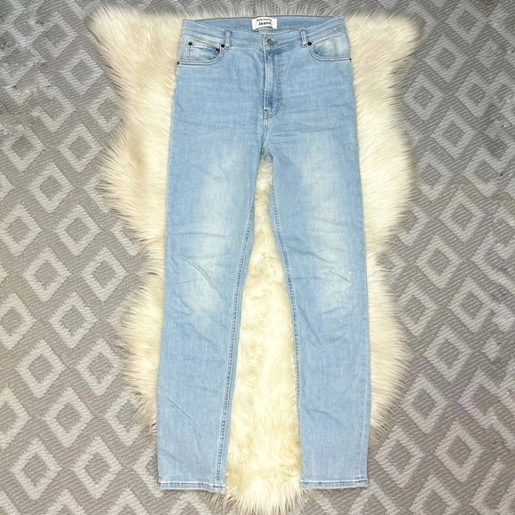 Reformation Jeans in Amalfi Wash [M13] - Picture 2 of 10